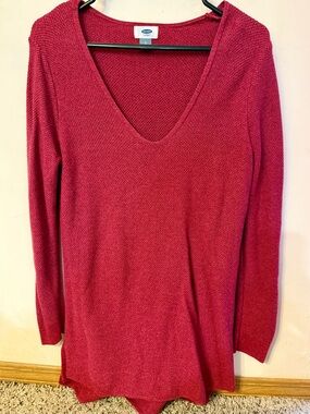 Old Navy Deep V Raspberry Knit Tunic